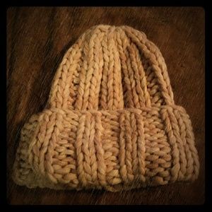 Free People Knit Bulky Beanie Never Worn